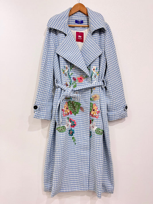 千鳥刺繍コート〈ブルー〉