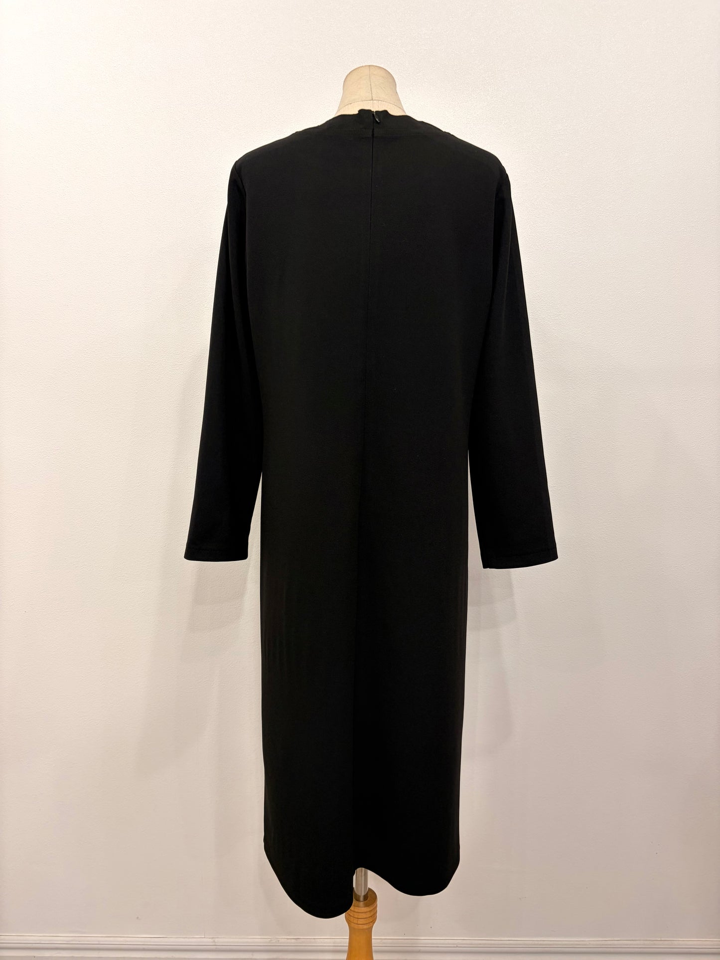 ジャージ素材ワンピース〈ブラック〉