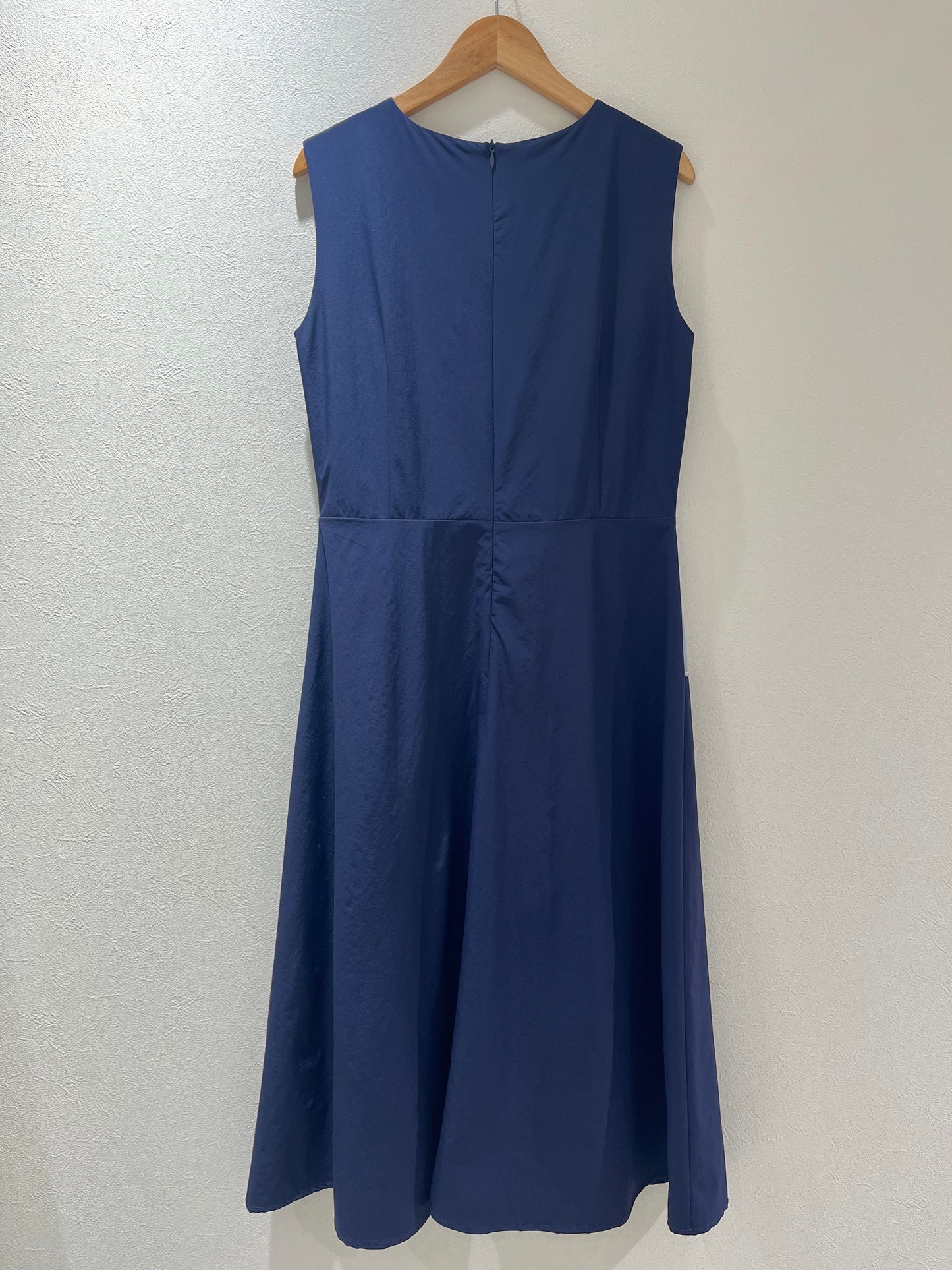 ワンポイント刺繍ワンピース〈パープル〉