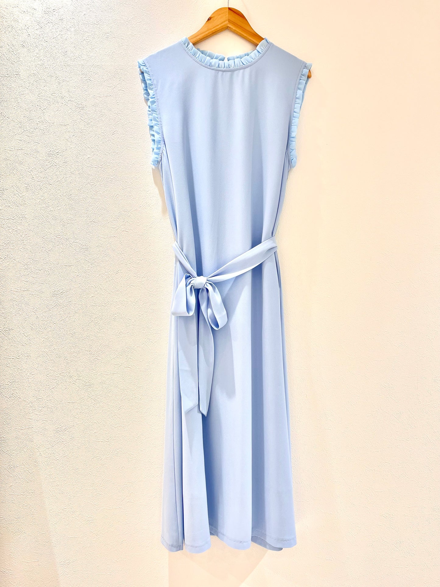 Frill Sleeveless Dress (Blue)