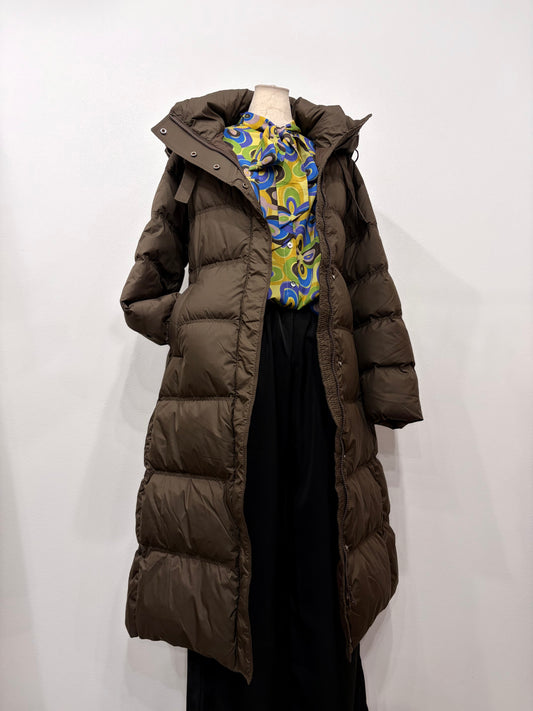 Only one hooded down coat