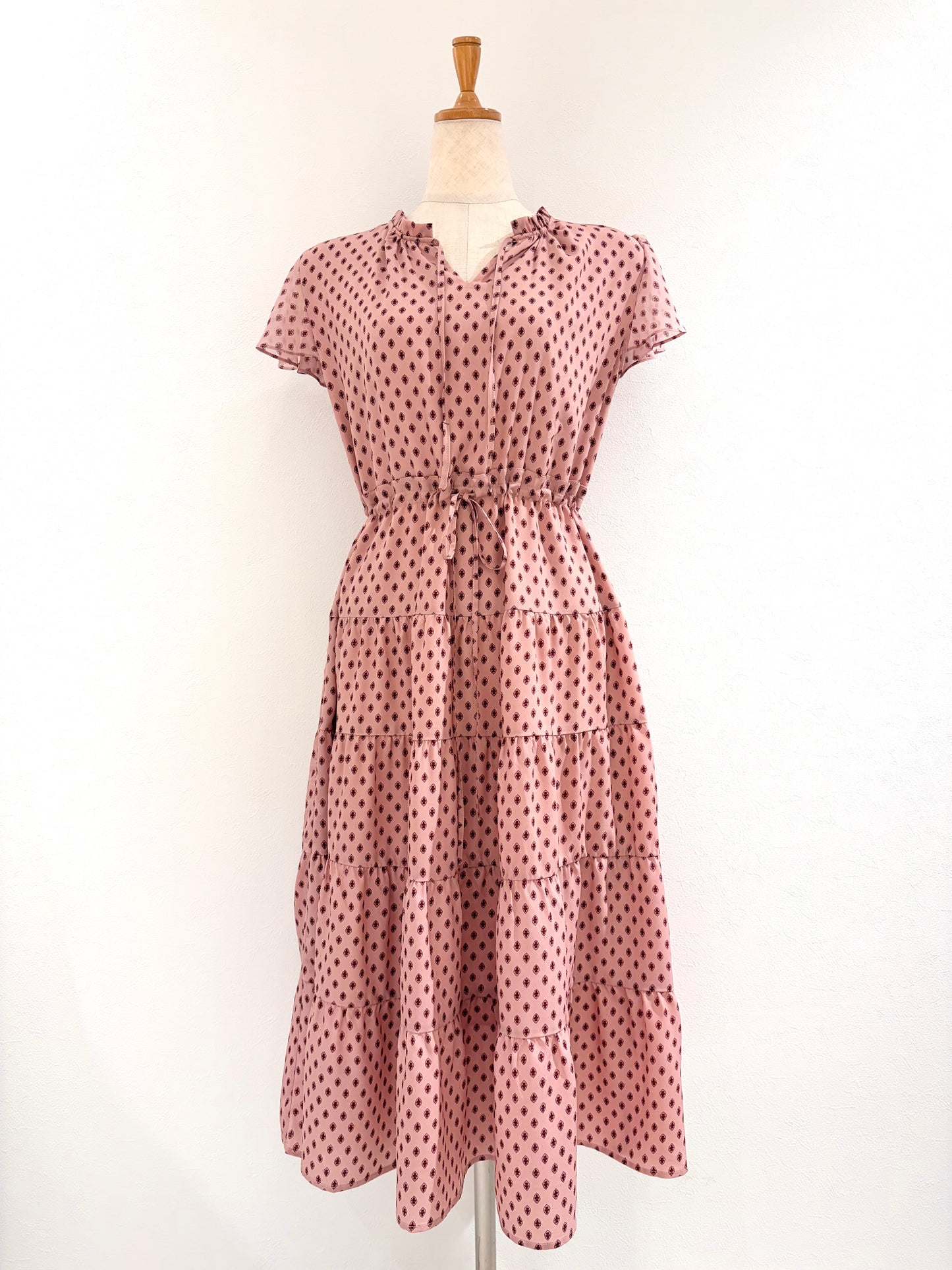 フレンチスリーブワンピース〈ピンク柄〉