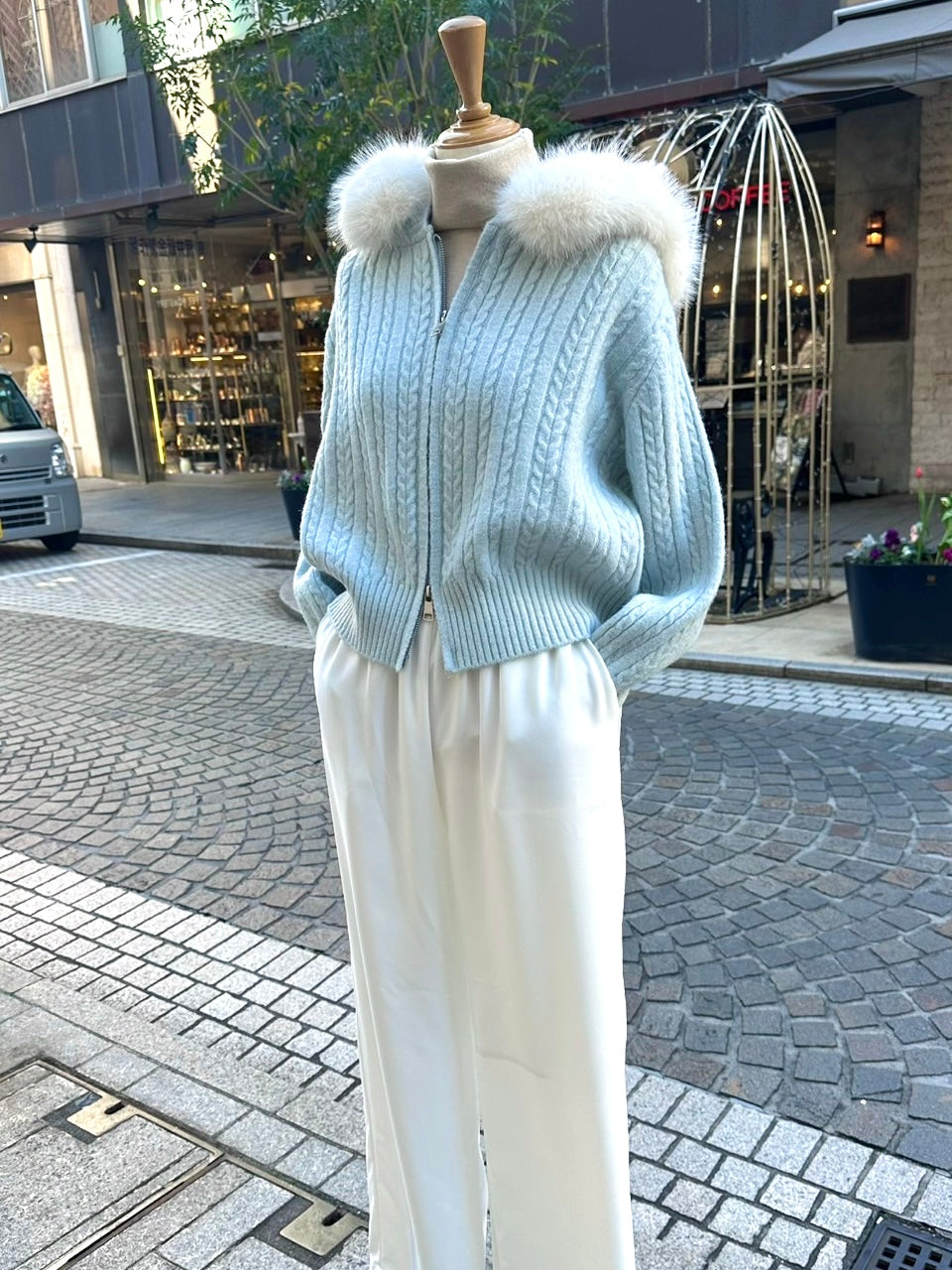 【数量限定】ファー付きジップアップニットカーディガン