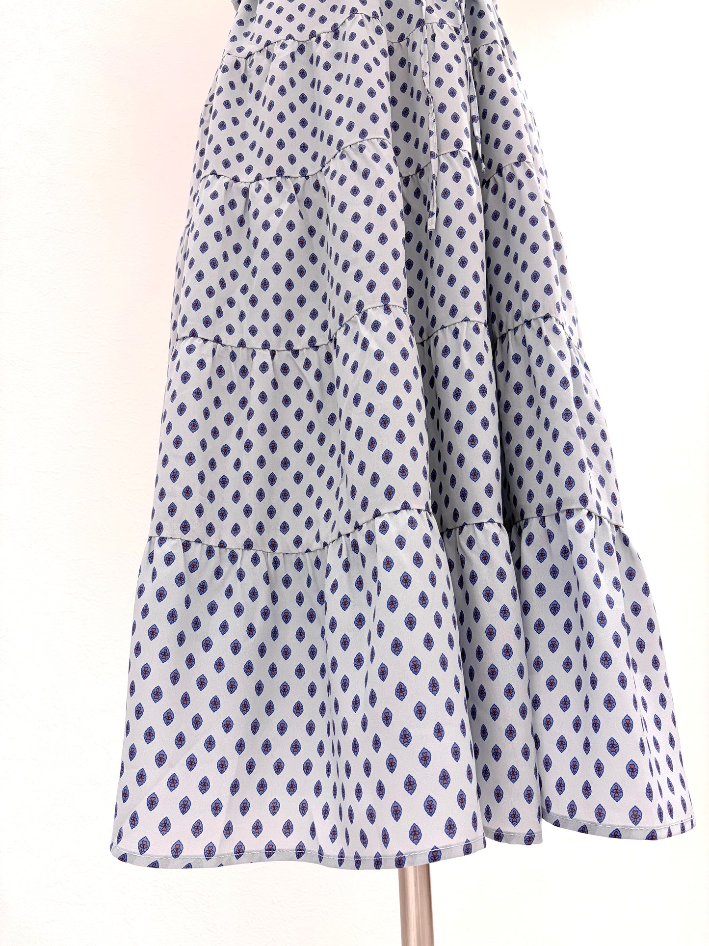 フレンチスリーブワンピース〈ブルー柄〉