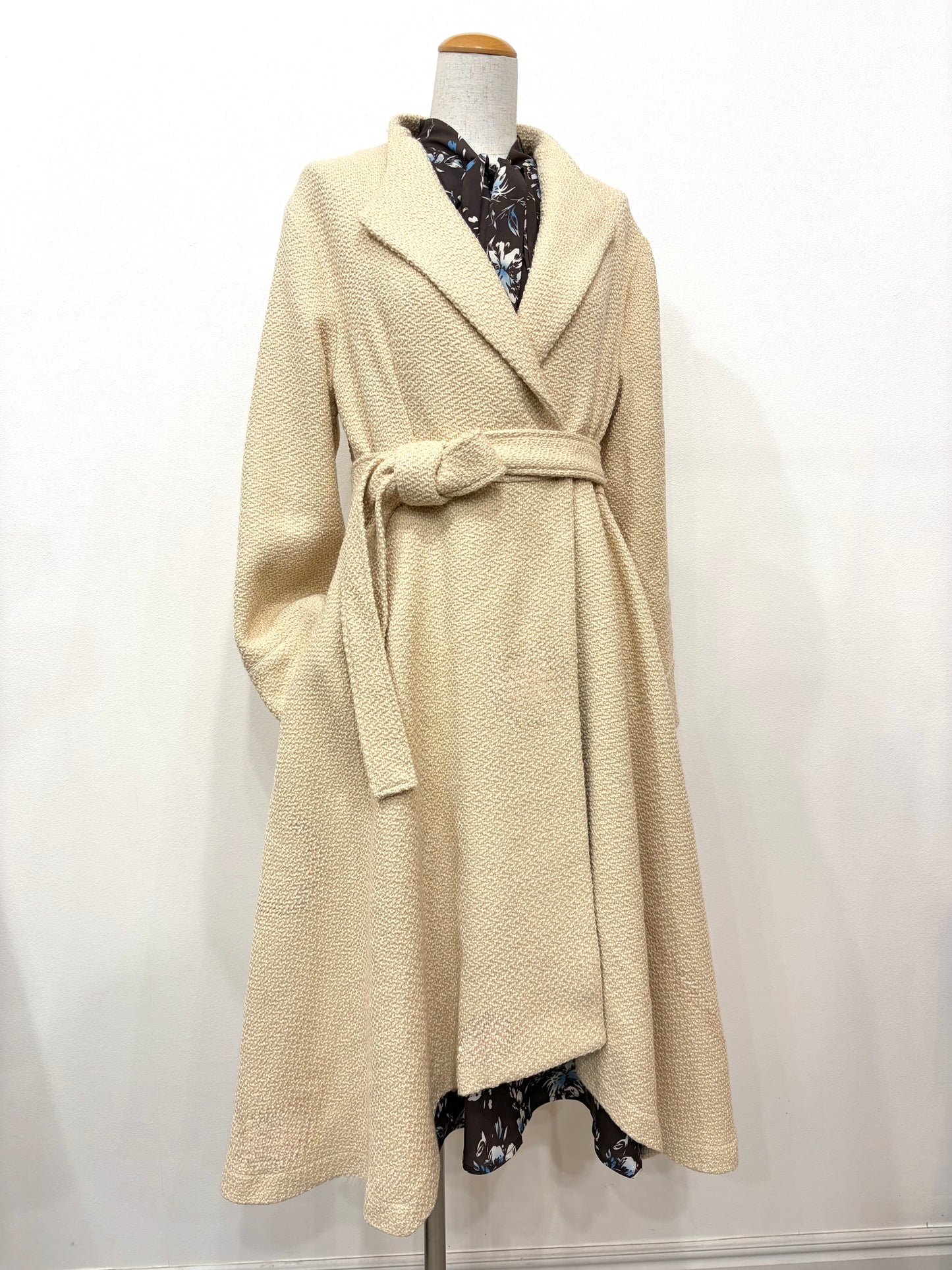 不对称羊毛混纺大衣（米色）