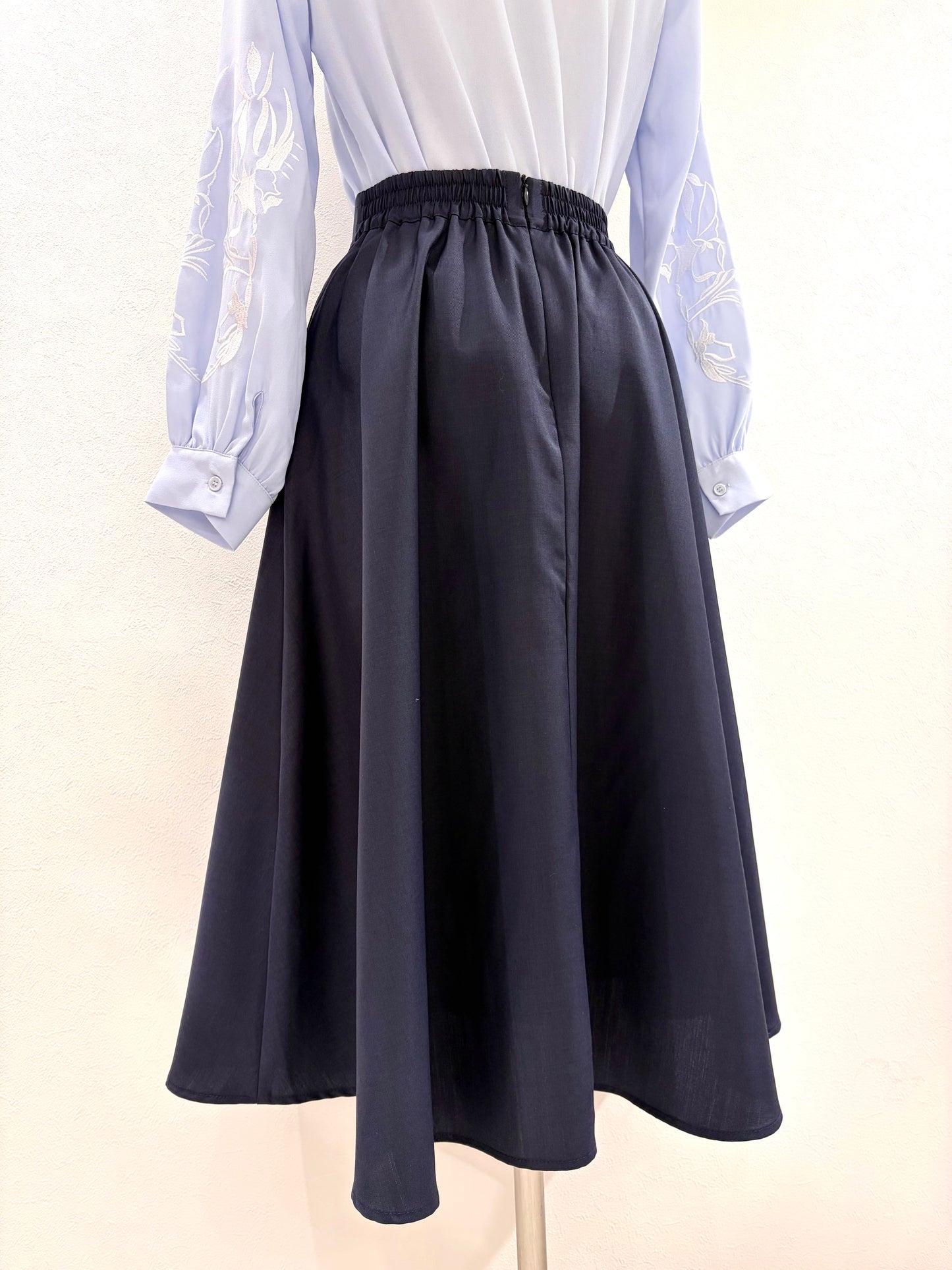 フレアースカート〈ネイビー〉