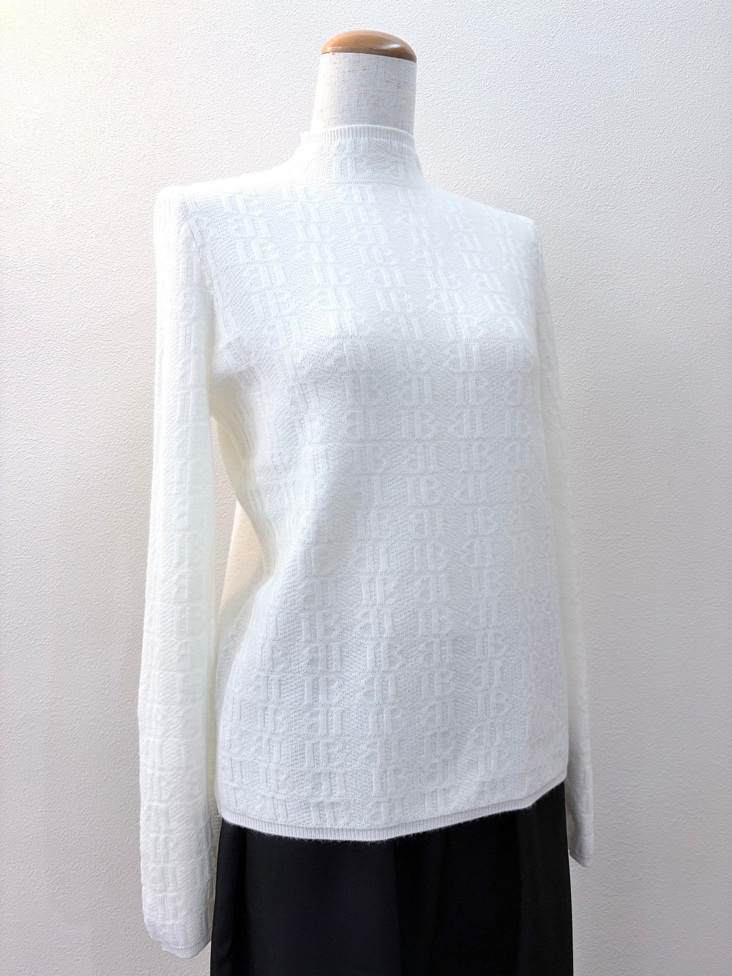 Knit top (white)
