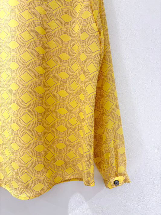 ボウタイブラウス