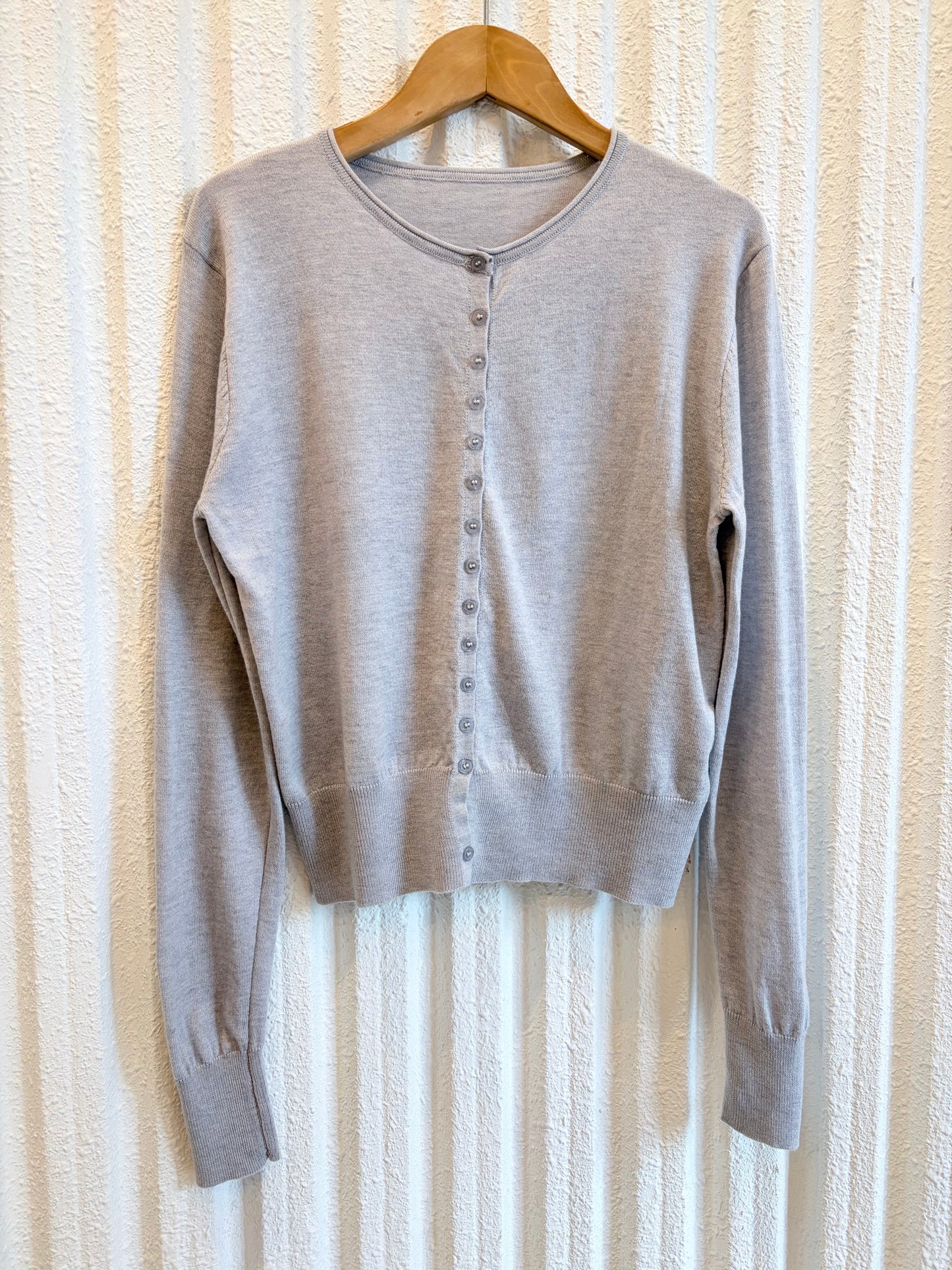 シルク混カーディガン〈ライトグレー〉