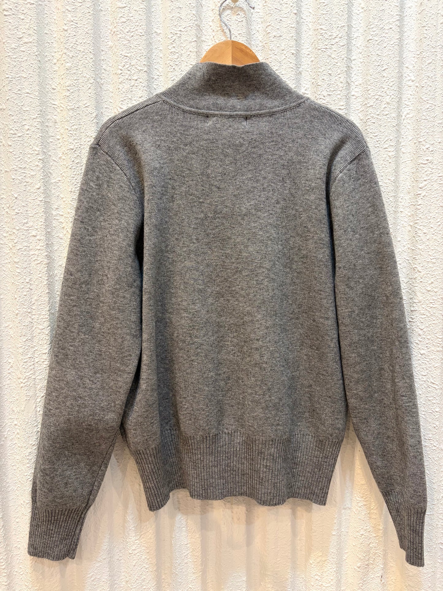 ジップアップニットトップス