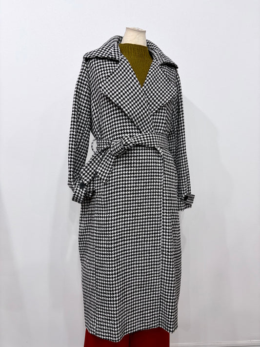 Houndstooth long coat