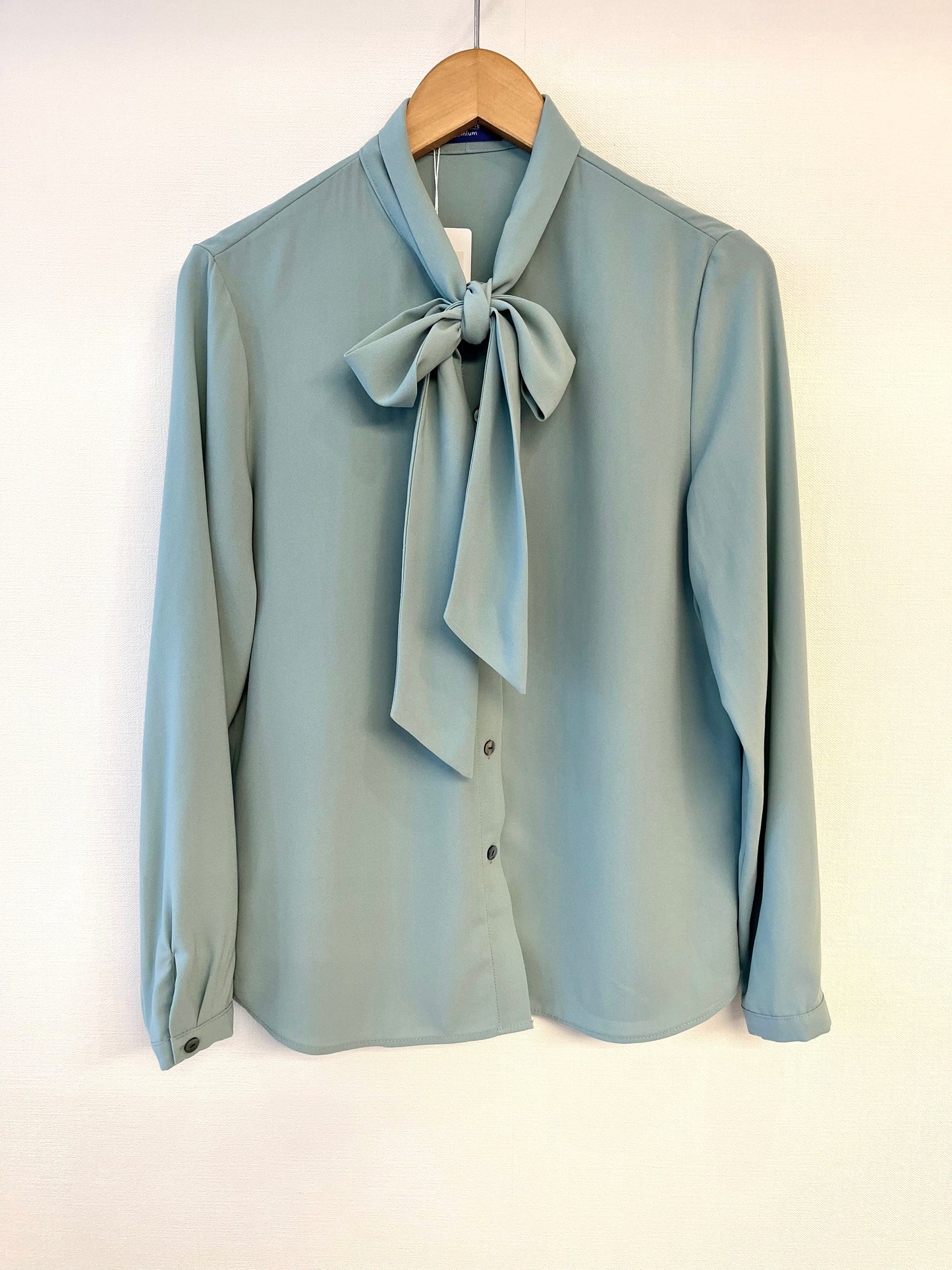 Plain Bowtie Blouse (Green)