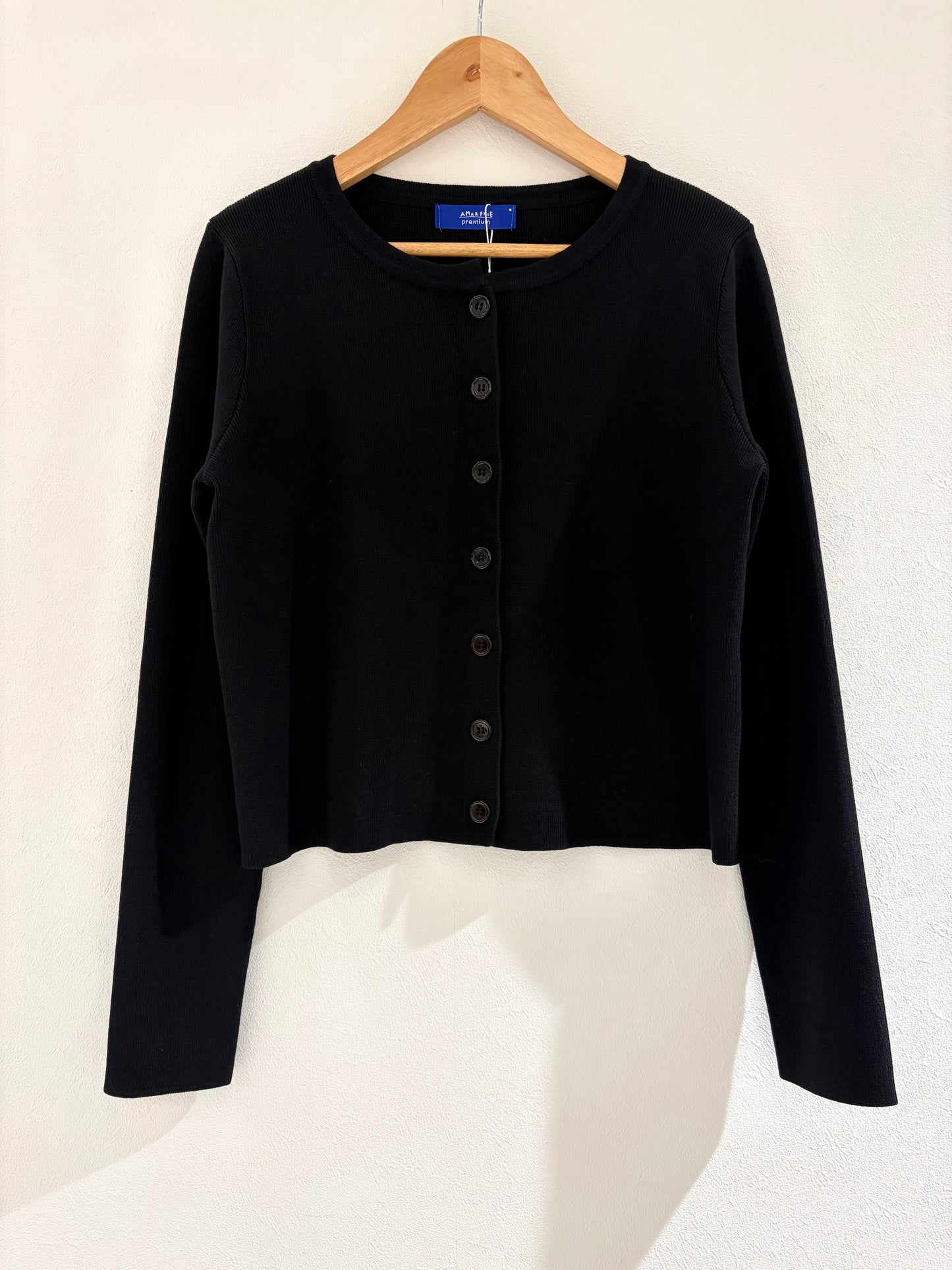 🆕ショート丈カーディガン〈ブラック〉