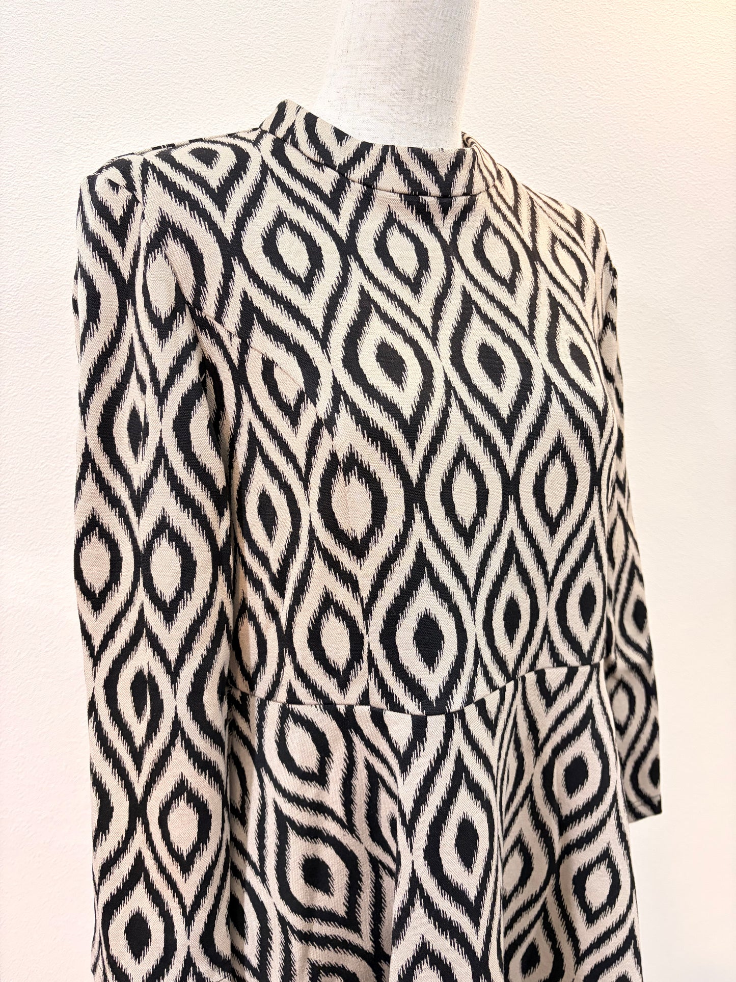 ロングジャージワンピース〈ベージュ〉