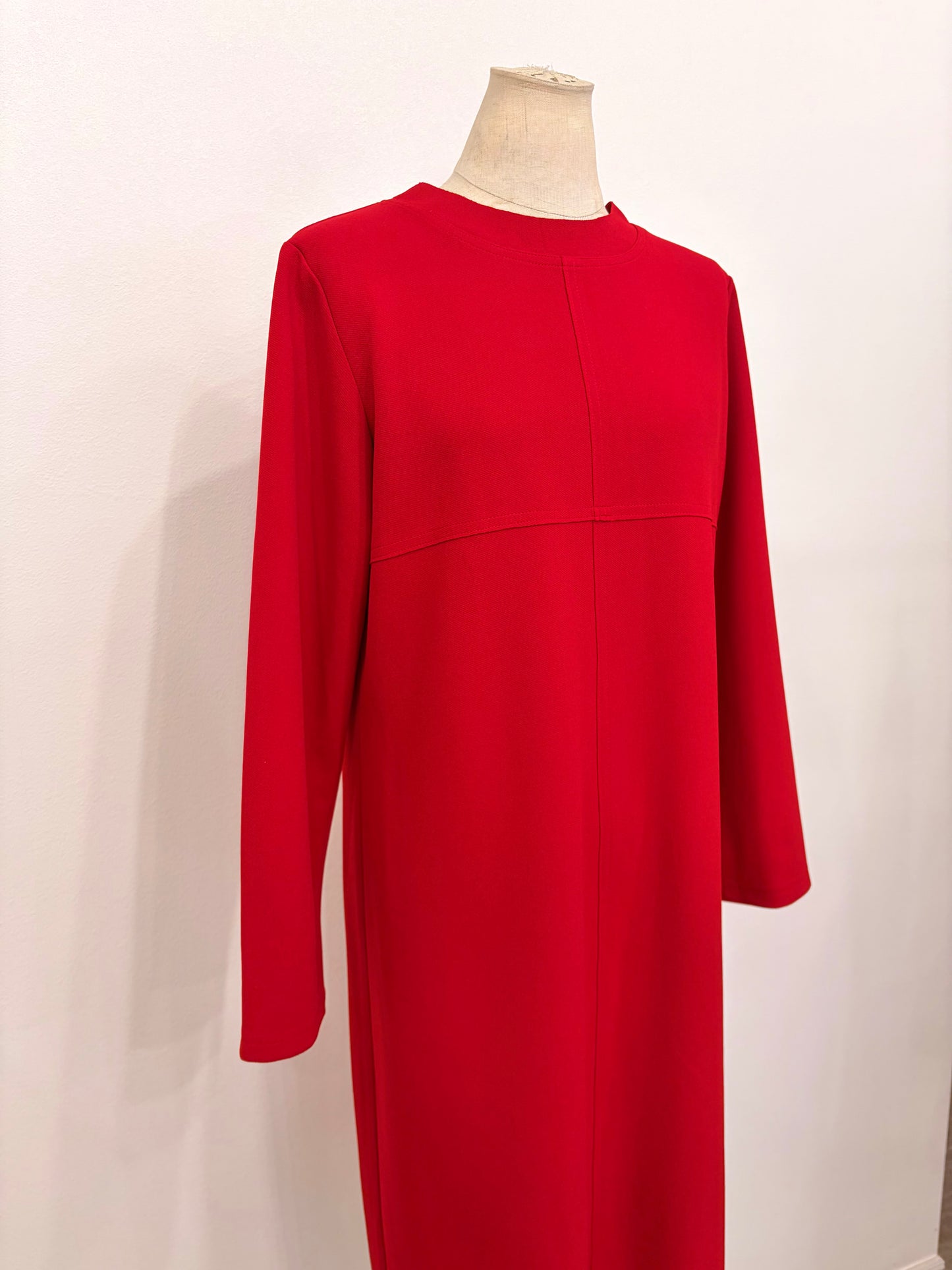 ジャージ素材ワンピース〈レッド〉