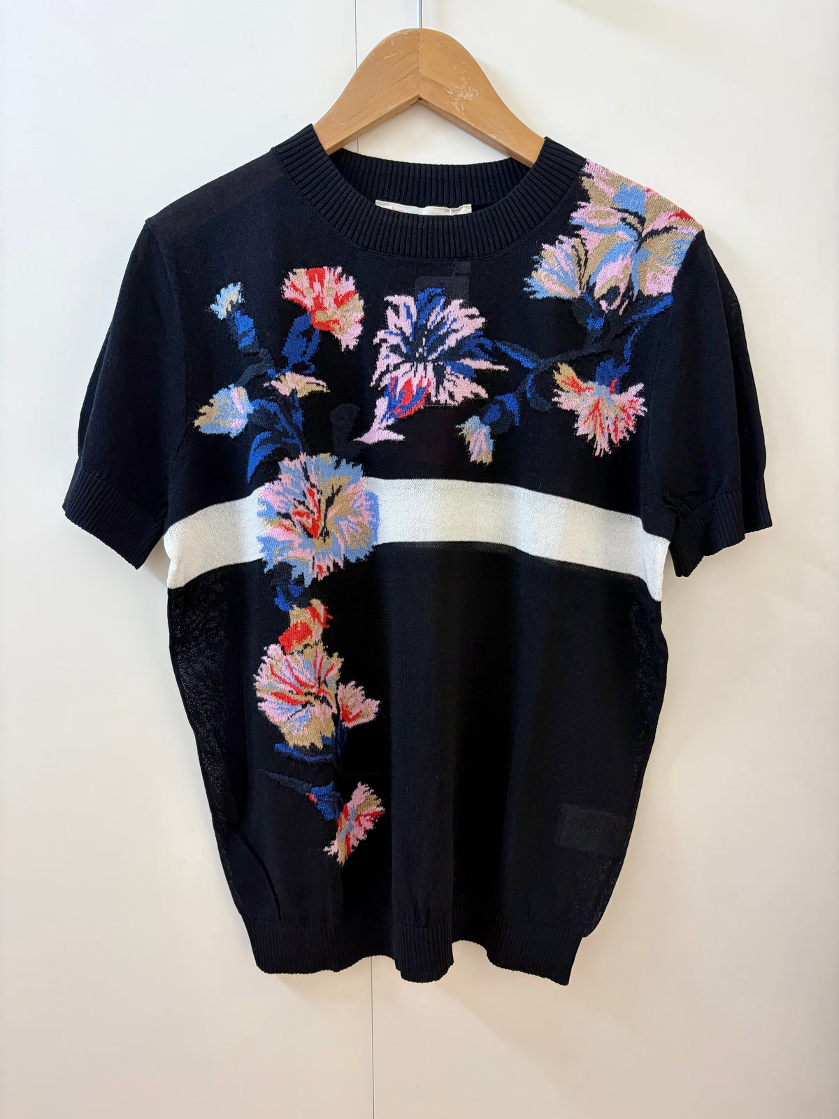 半袖刺繍ニットトップス
